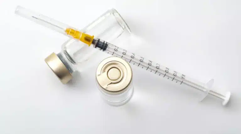 Dilaudid bottles and iv syringe dangers of Dilaudid Injection