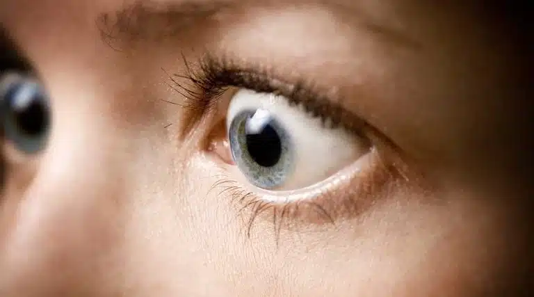 what drugs cause dilated pupils?