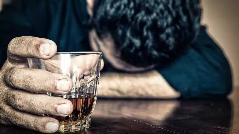 Alcohol Use Disorder (AUD) Statistics | Facts About Alcohol Use