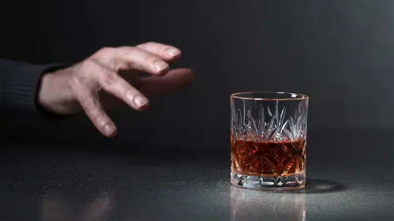 Alcohol Use Disorder & OCD | Dual Diagnosis Risks & Treatment