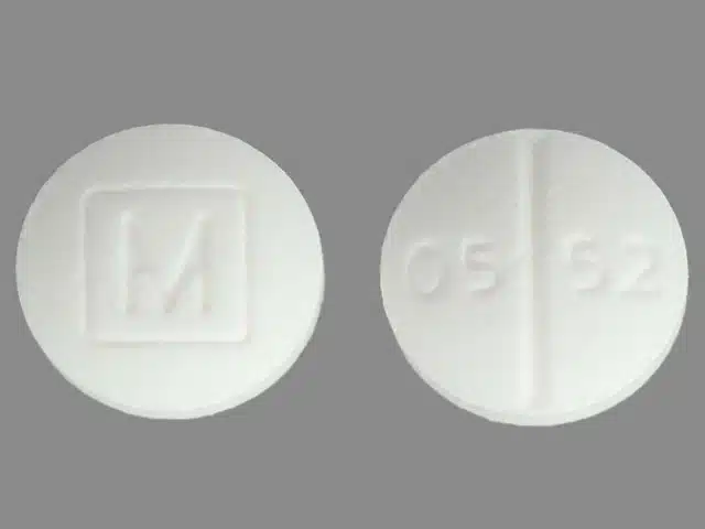 White Oxycodone Pills M 05 52 5mg Round white pill