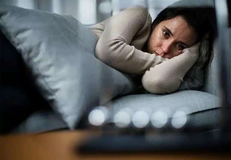 Depressed Woman-What Is Depression? | Types, Causes, Symptoms, & Treatment
